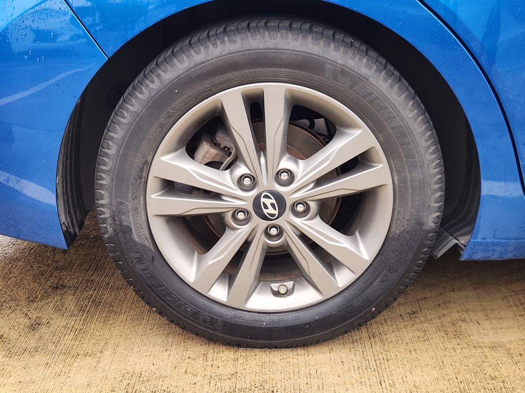 Used 2018 Hyundai Elantra Value Edition FWD image 11