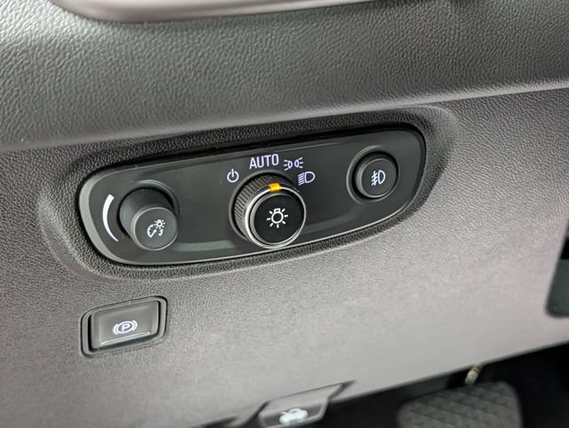 Used 2023 GMC Terrain AT4 AWD/4WD image 17