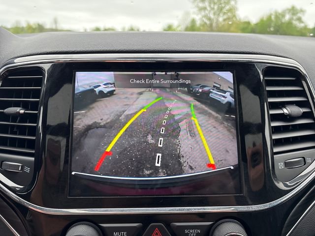 Used 2021 Jeep Grand Cherokee Limited w/ Sun & Sound Group AWD/4WD image 17
