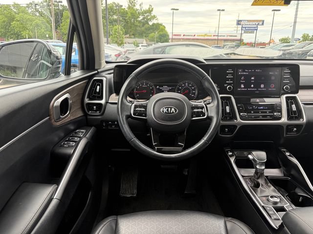 Used 2021 Kia Sorento EX w/ Panoramic Sunroof Package AWD/4WD image 3