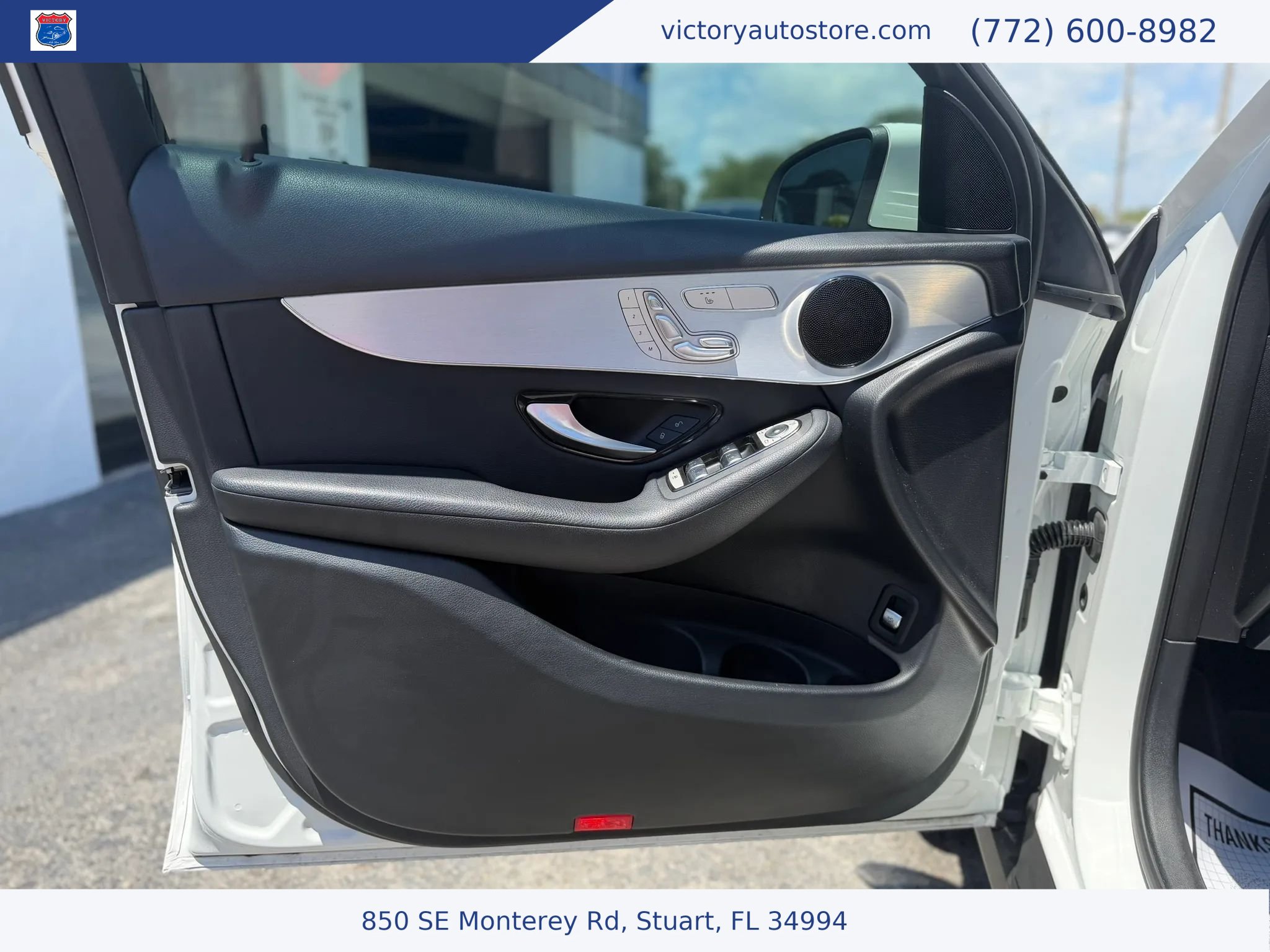 Used 2020 Mercedes-Benz GLC 300 image 14