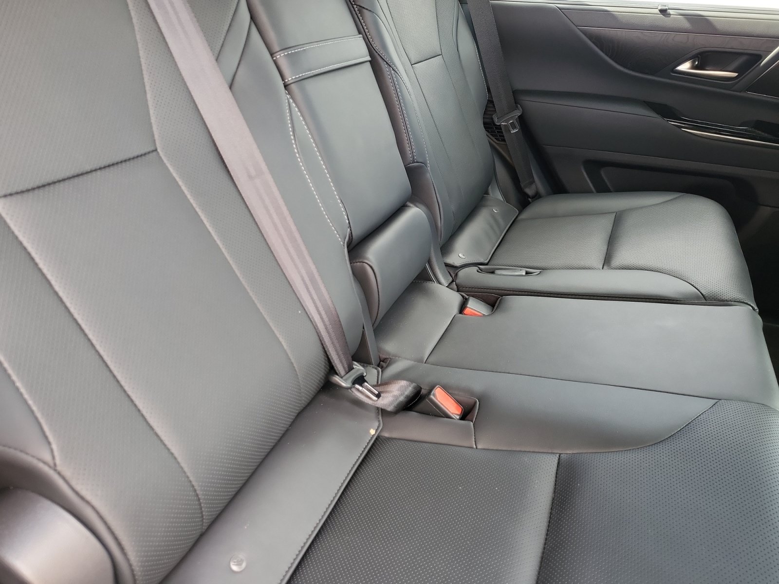 New 2026 Lexus LX 700h Luxury w/ Appearance Package AWD/4WD image 23