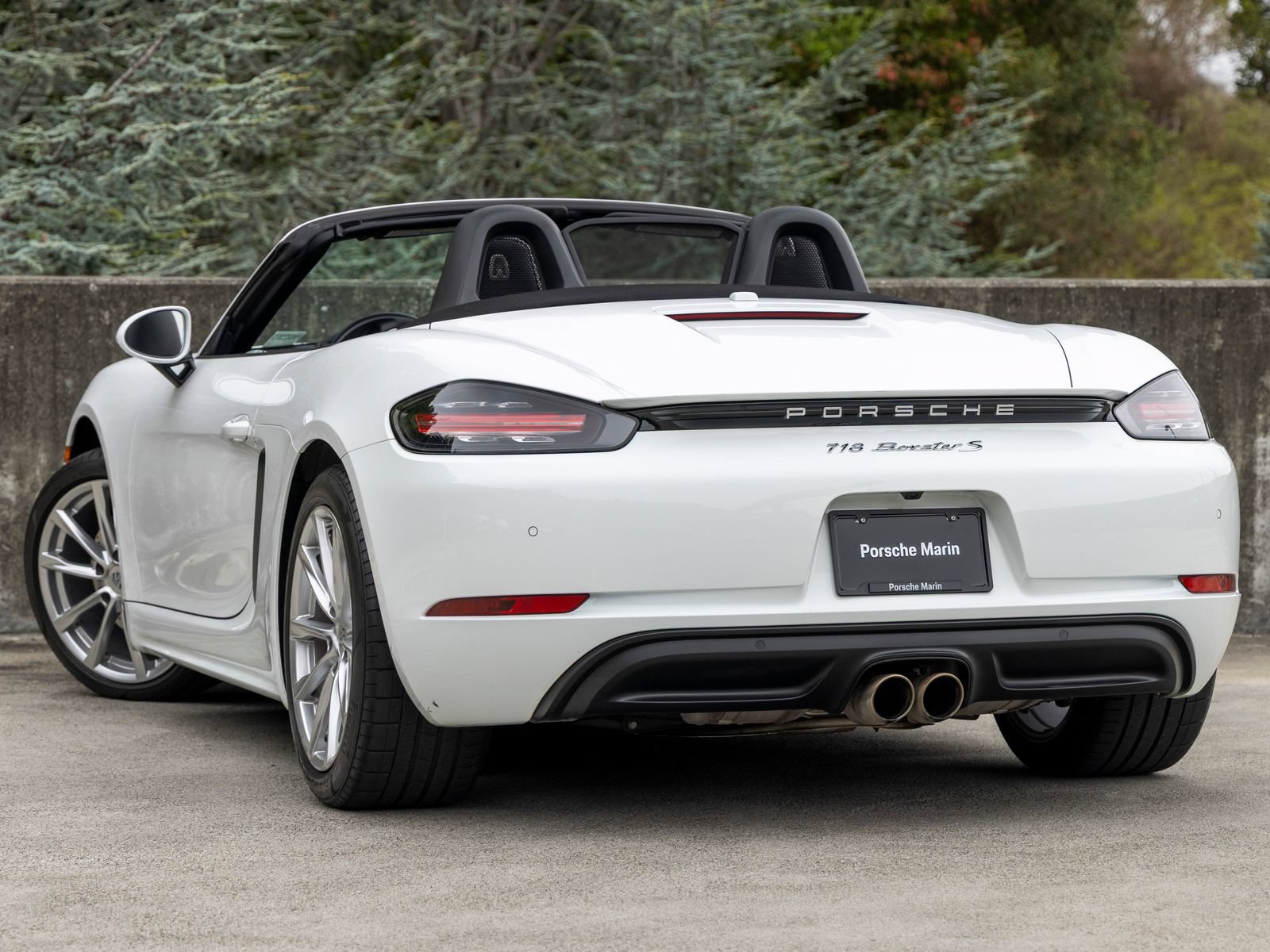 Used 2021 Porsche 718 Boxster S RWD image 3