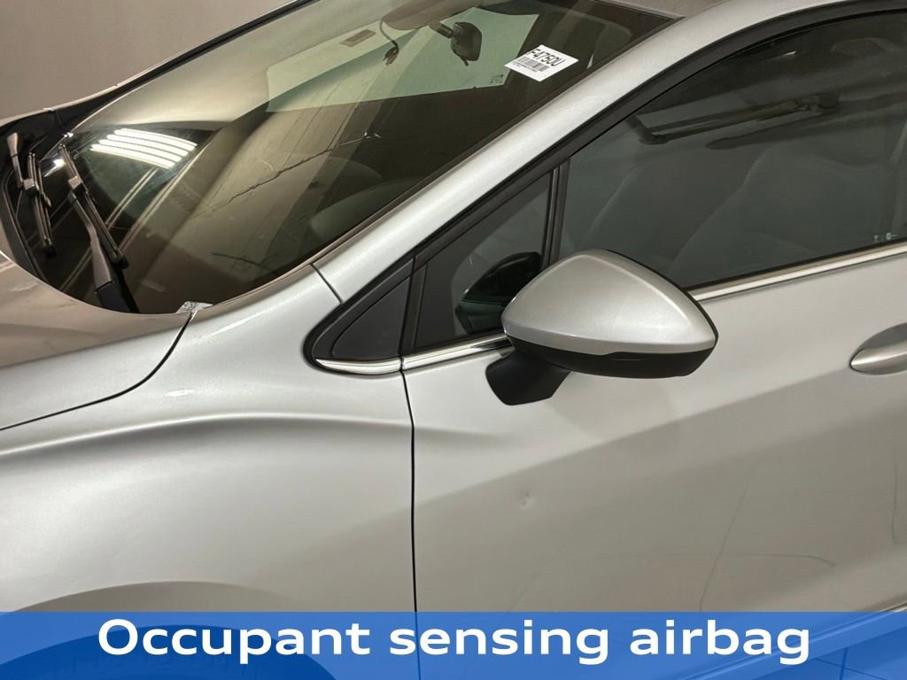 Used 2017 Chevrolet Cruze LT image 24