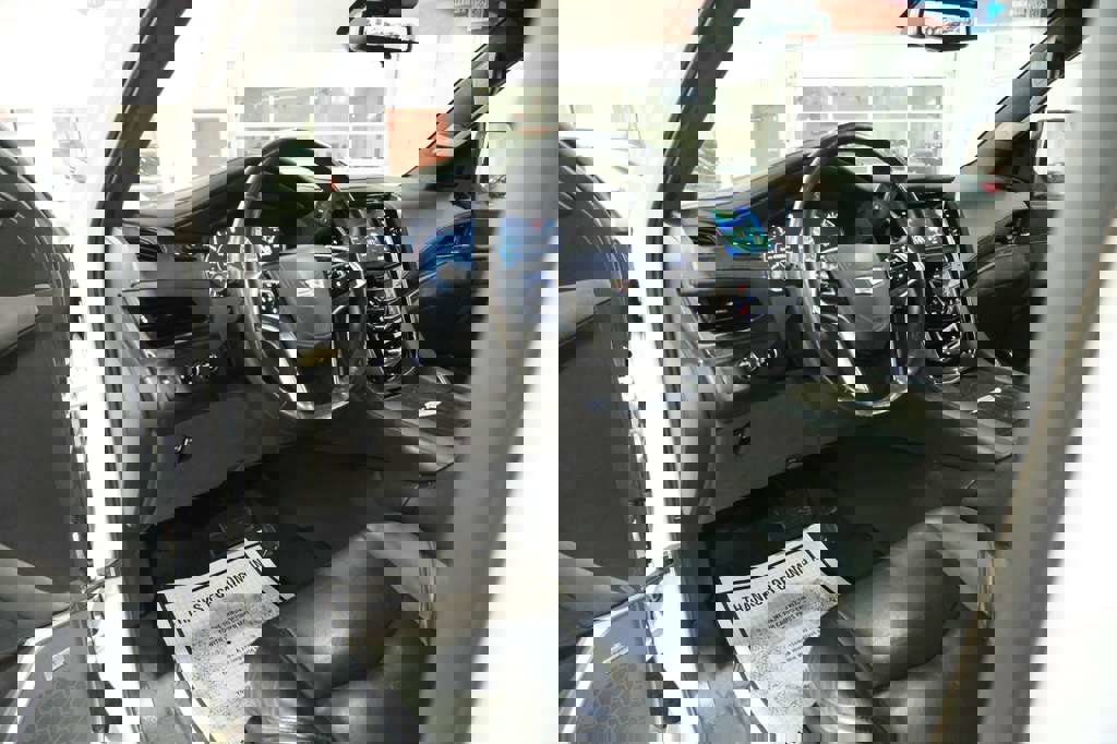 Used 2020 Cadillac Escalade ESV Platinum image 16