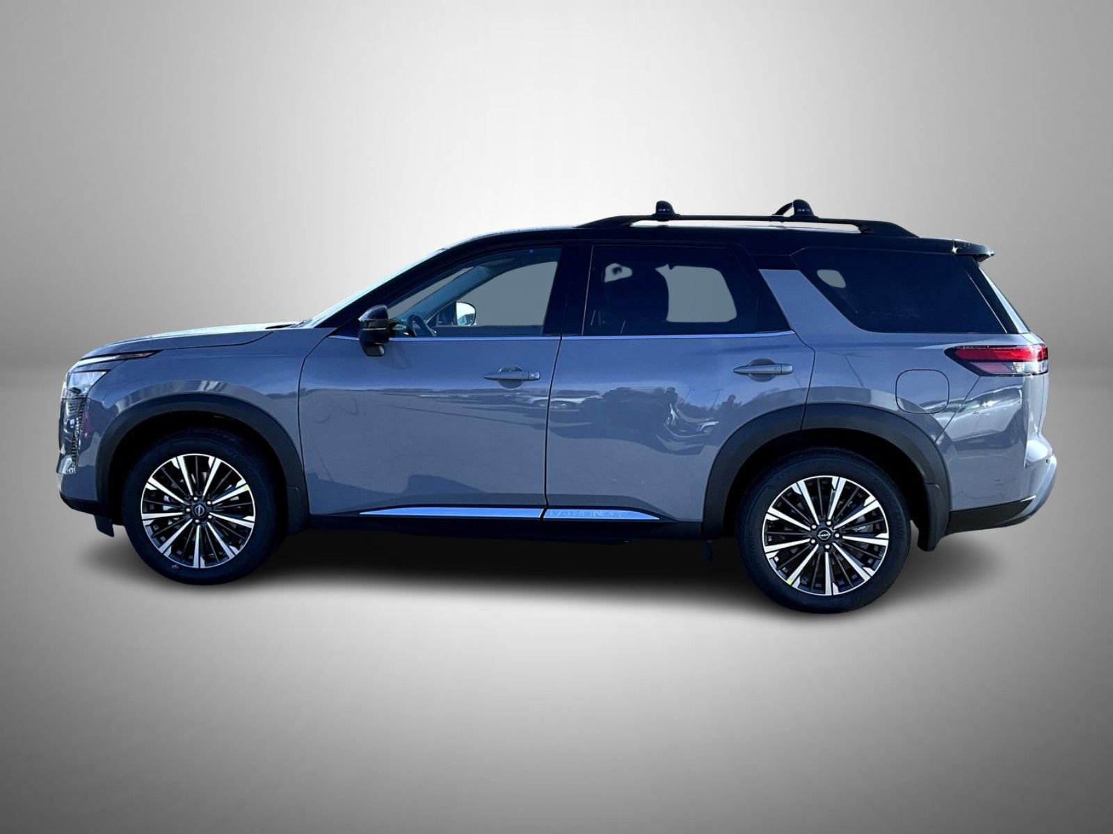 New 2026 Nissan Pathfinder Platinum image 8