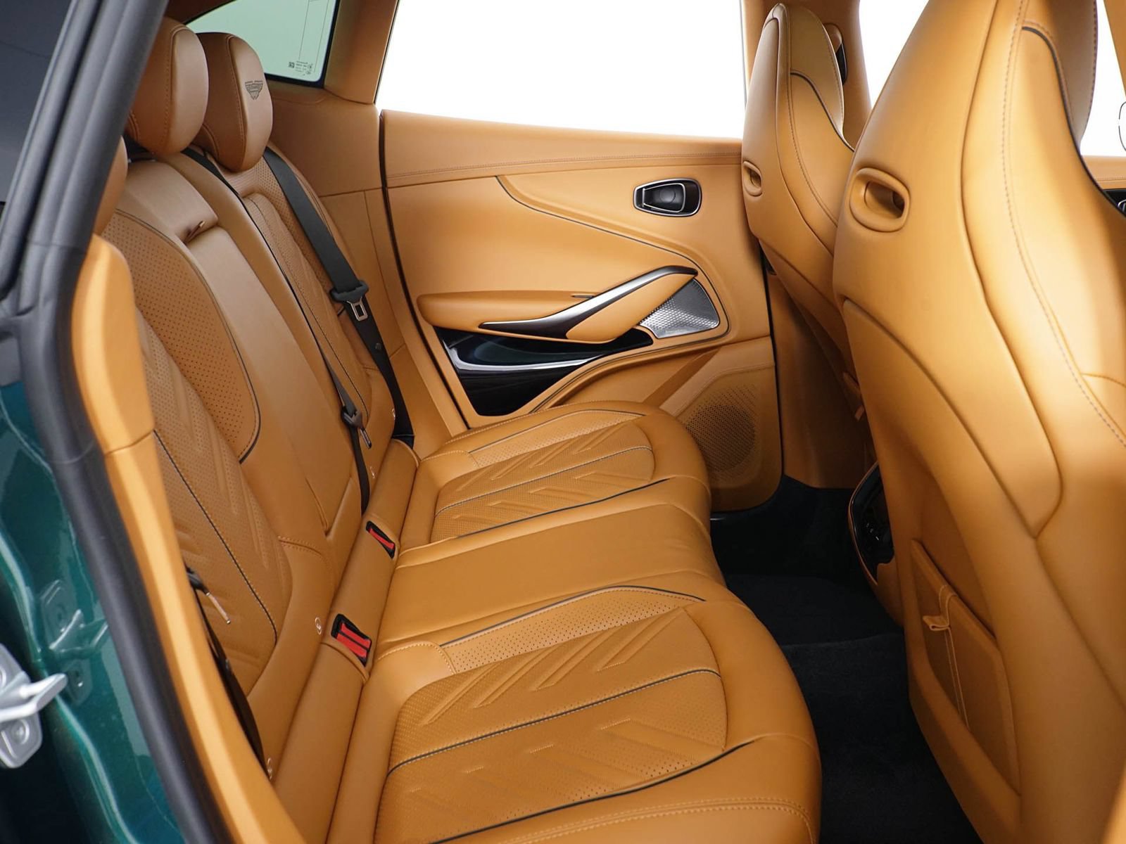 New 2026 Aston Martin DBX 707 AWD/4WD image 32