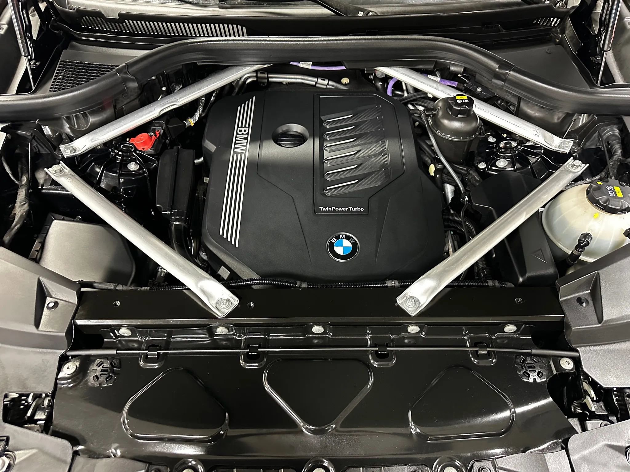 Used 2023 BMW X6 xDrive40i w/ Premium Package image 28