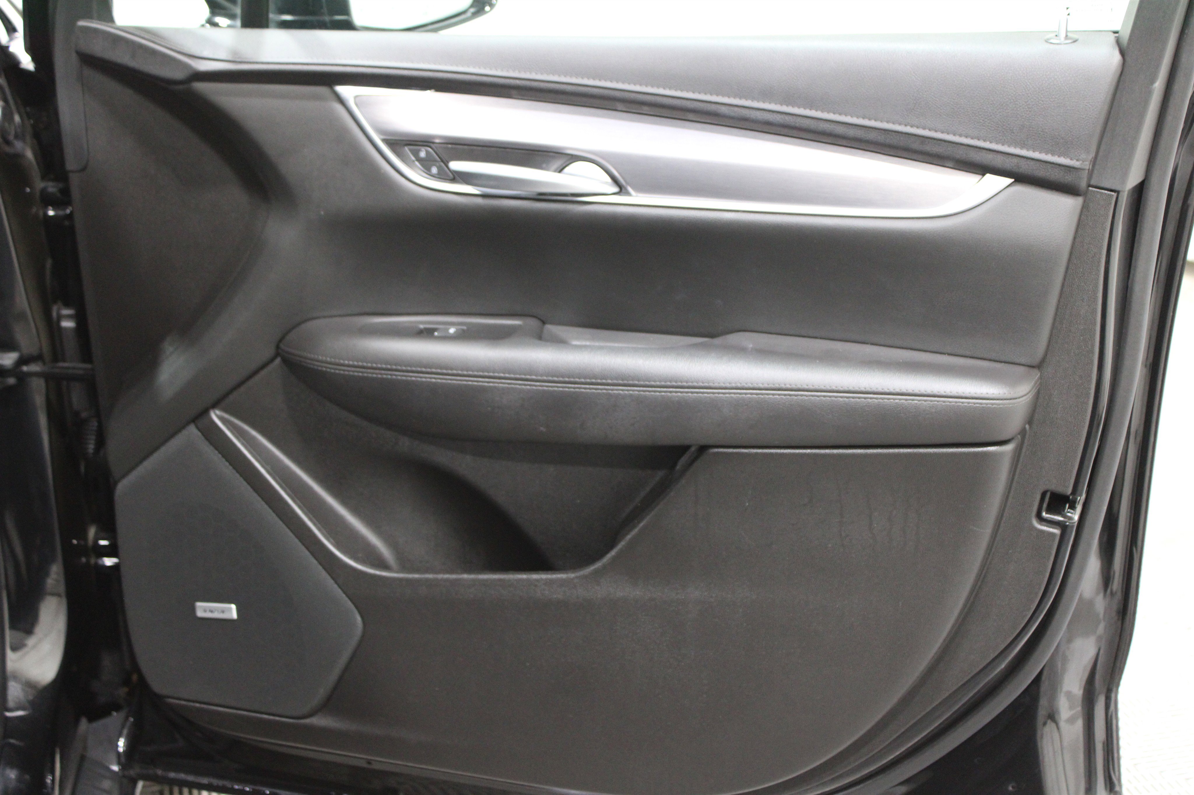 Certified 2023 Cadillac XT5 Luxury image 33