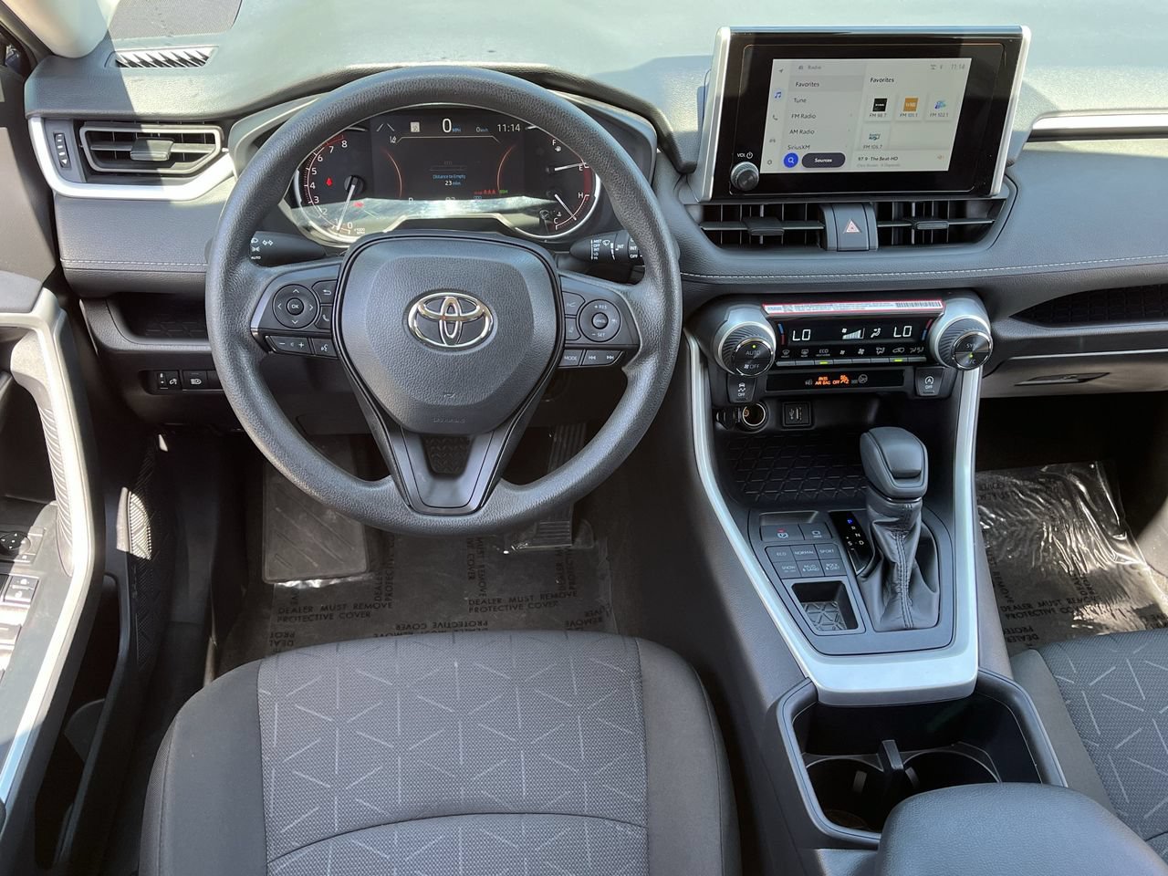 Used 2025 Toyota RAV4 XLE AWD/4WD image 10