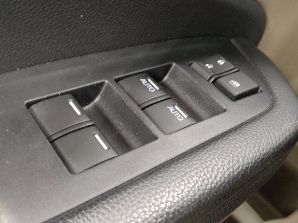 Used 2021 Honda Pilot EX image 27