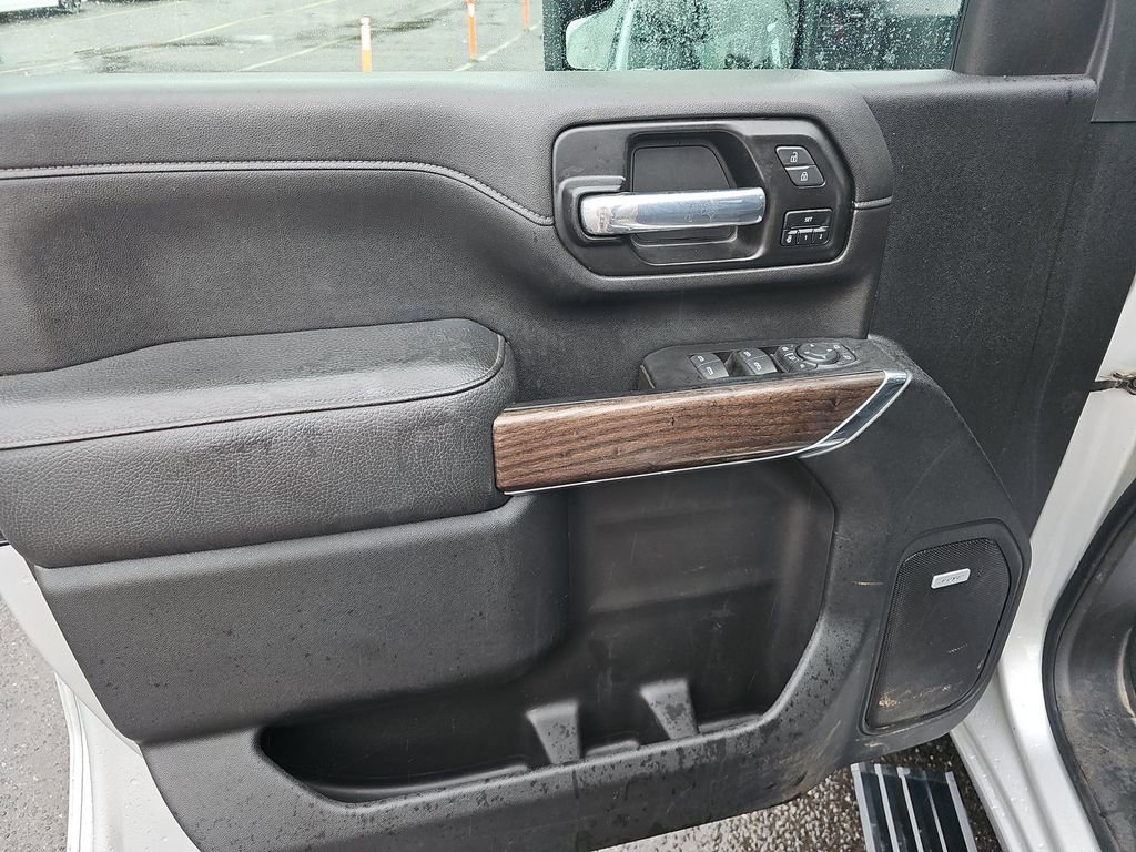 Used 2021 GMC Sierra 2500 Denali w/ Denali Ultimate Package image 11