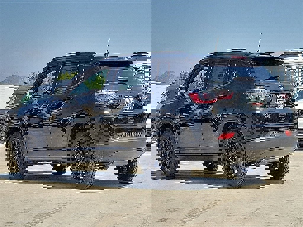 New 2026 Jeep Compass Latitude w/ Sun and Sound Group image 2