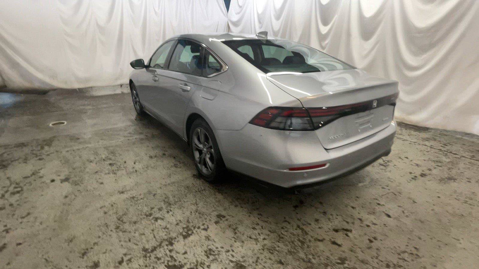 Used 2024 Honda Accord EX-L image 8