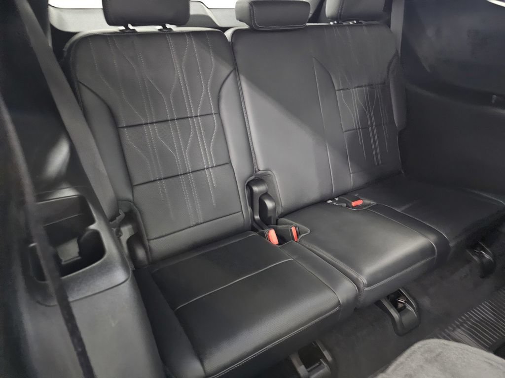 Used 2025 Buick Enclave Avenir w/ Super Cruise Package AWD/4WD image 26