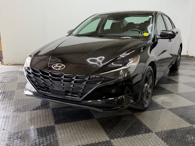 Used 2022 Hyundai Elantra SEL w/ Convenience Package image 5