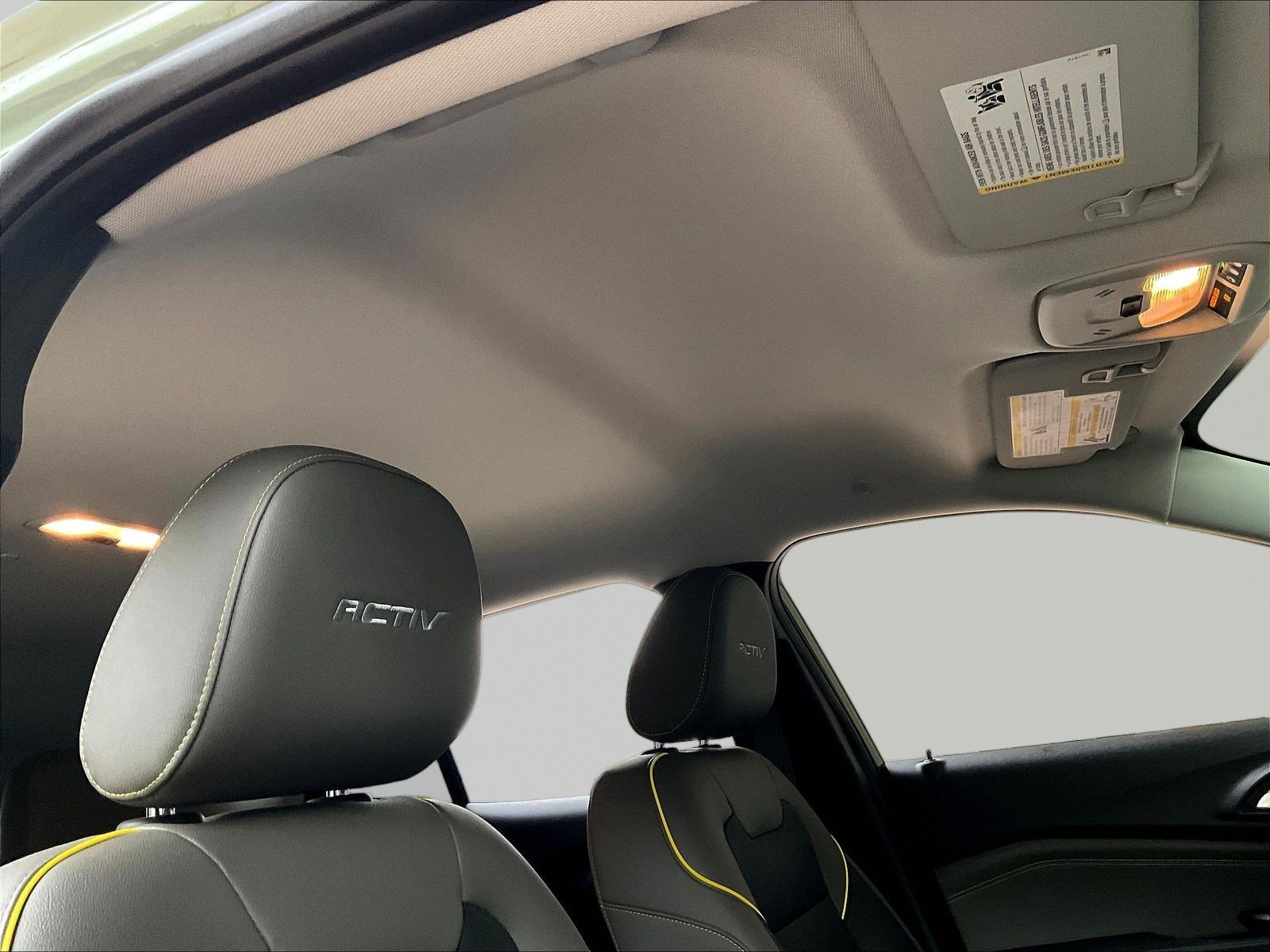 Used 2025 Chevrolet Trax ACTIV FWD image 26