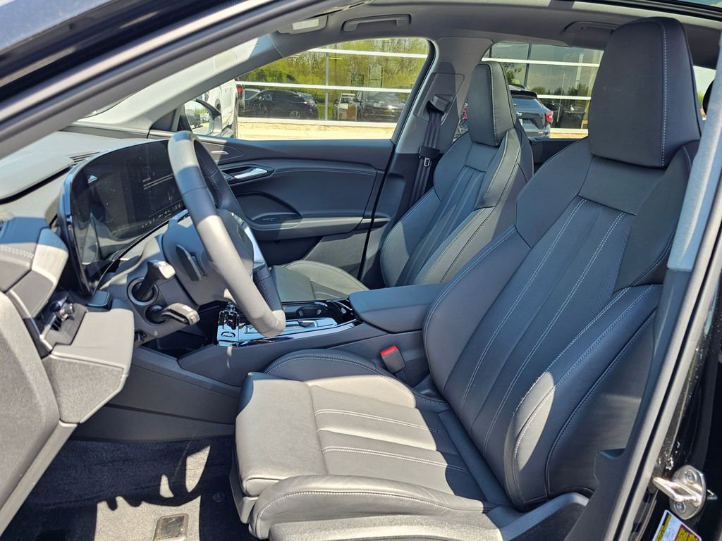 Used 2025 Audi Q6 e-tron Prestige w/ Black Warm Weather Package AWD/4WD image 3