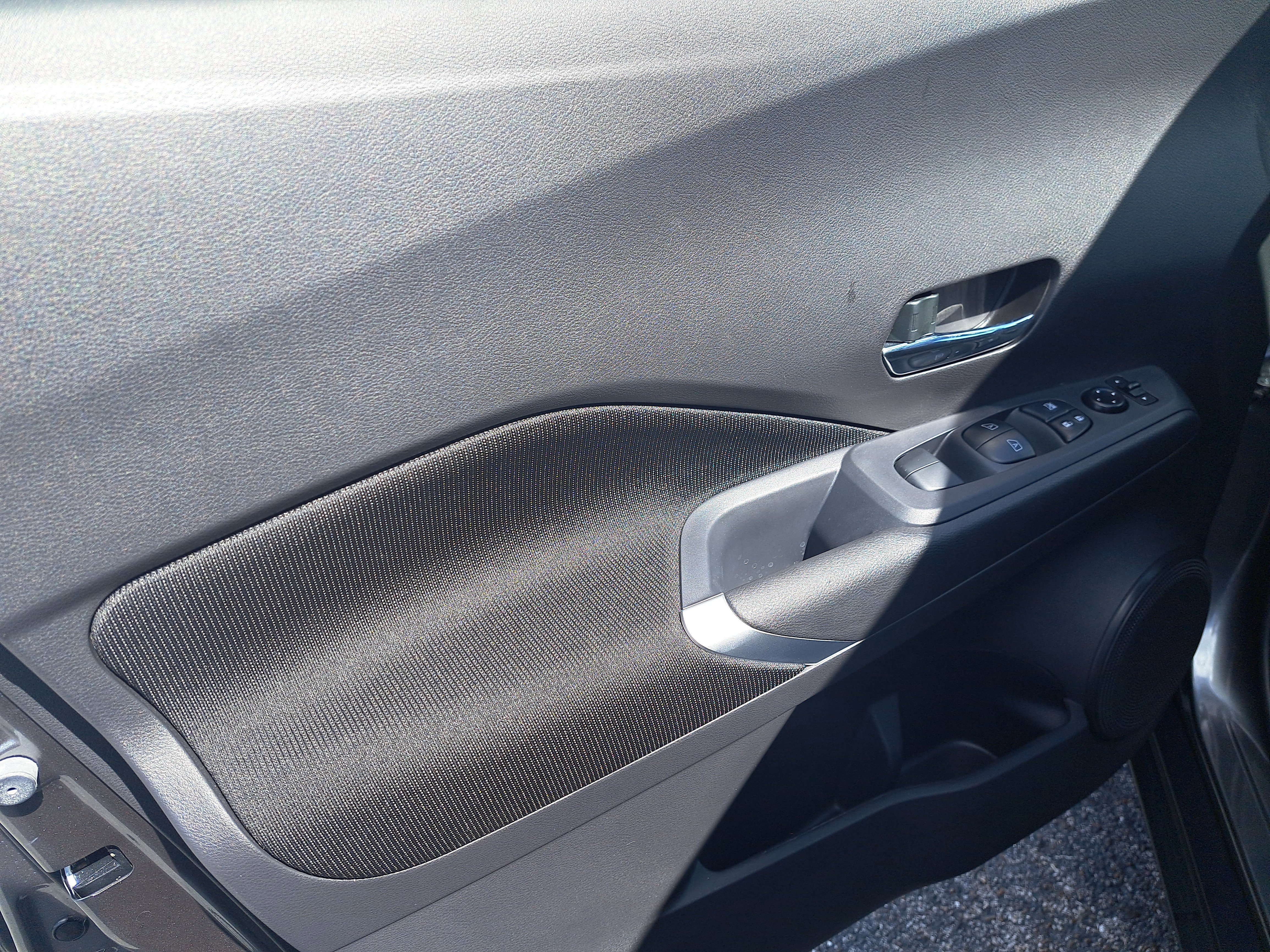 Certified 2023 Nissan Kicks SV image 16