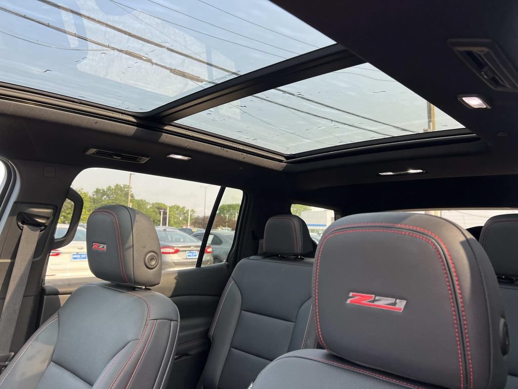 Used 2024 Chevrolet Traverse Z71 w/ LPO, Floor Liner Package AWD/4WD image 17