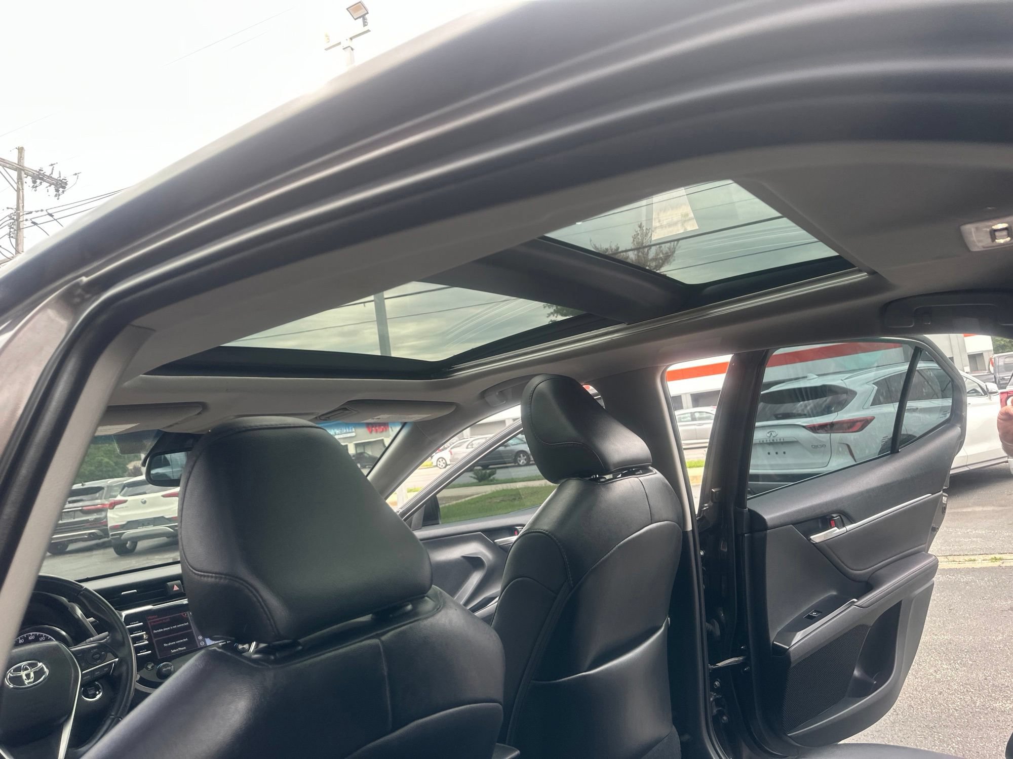 Used 2018 Toyota Camry XLE w/ Driver Assist Package FWD image 17