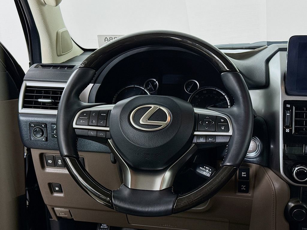 Used 2023 Lexus GX 460 Luxury image 11