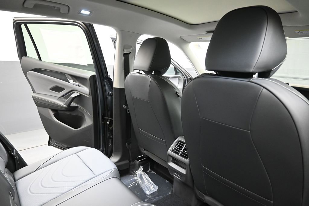 New 2026 Volkswagen Tiguan SE AWD/4WD image 15