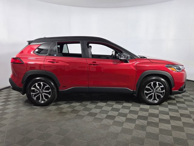 Used 2023 Toyota Corolla Cross AWD Hybrid w/ Moonroof Package image 8