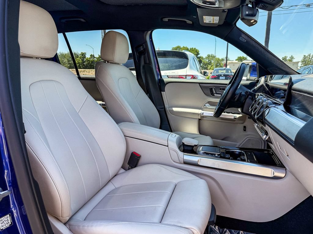 Certified 2022 Mercedes-Benz GLB 250 4MATIC image 16