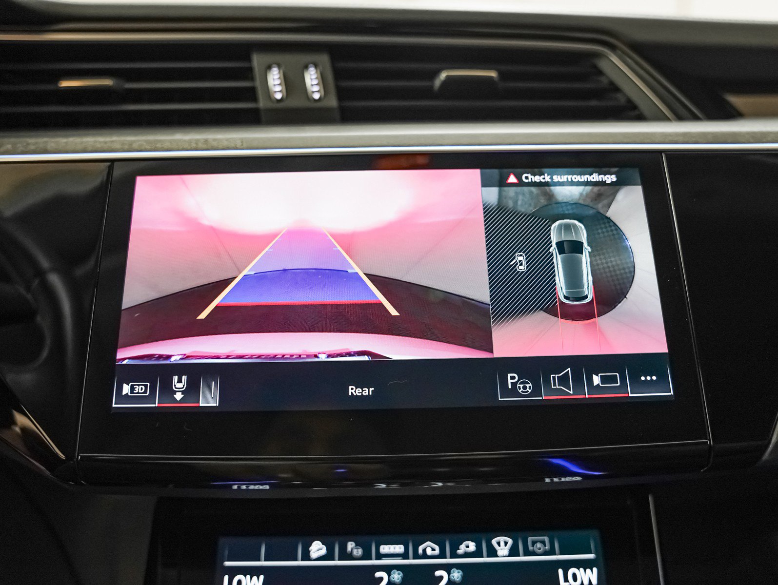 Certified 2024 Audi Q8 e-tron Prestige w/ Prestige Package image 22