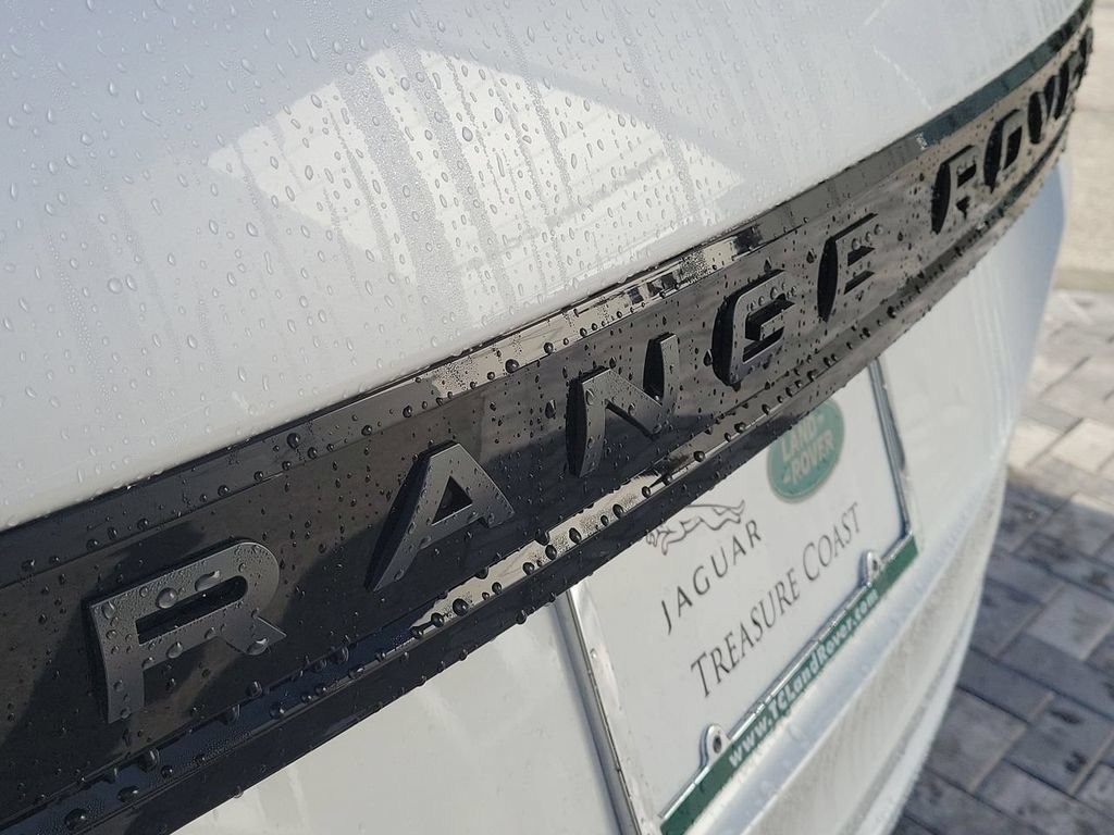New 2026 Land Rover Range Rover Evoque Dynamic SE AWD/4WD image 9