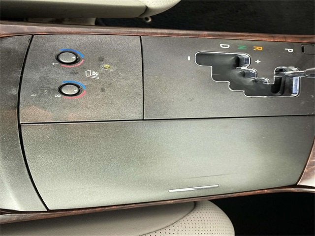 Used 2011 Toyota Avalon Limited image 20