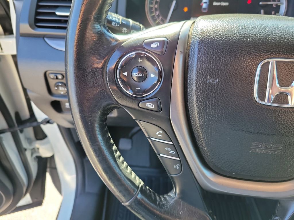 Used 2017 Honda Ridgeline RTL-T image 26