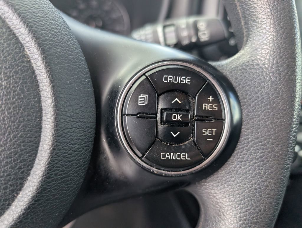 Used 2022 Kia Soul LX w/ Technology Package FWD image 13