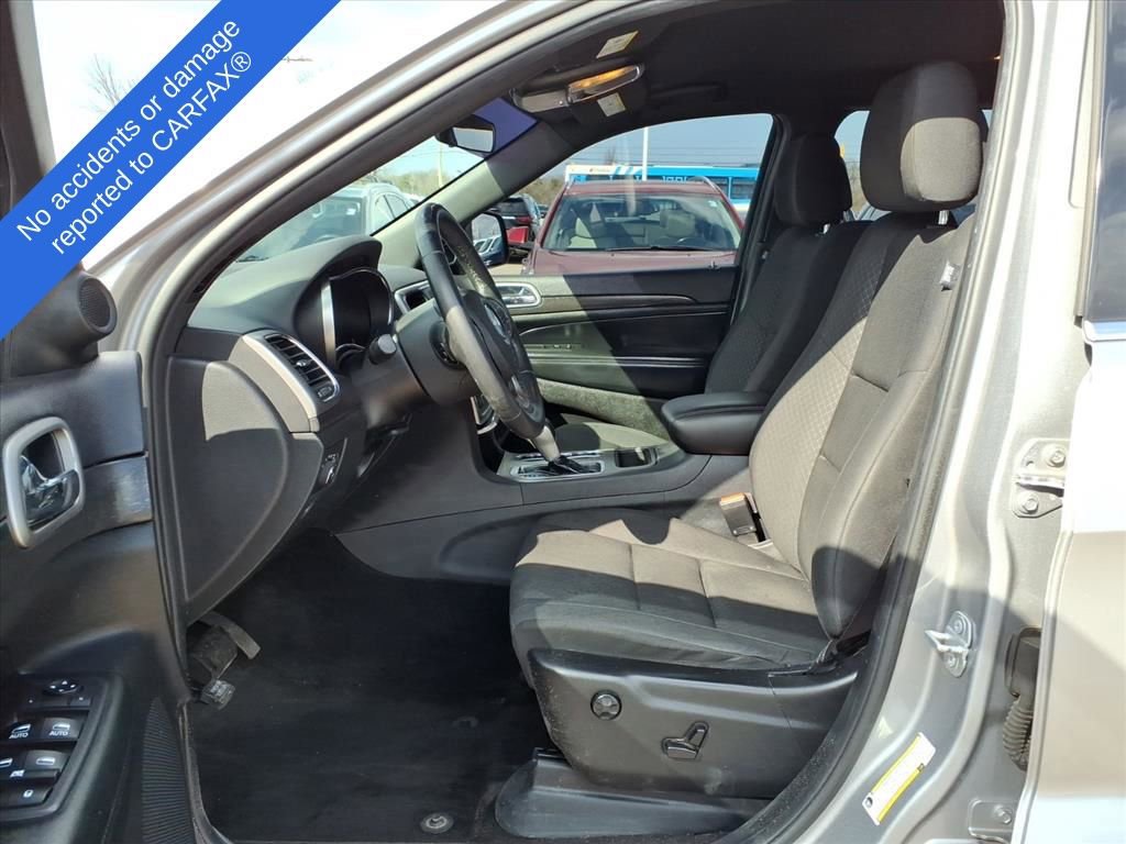 Used 2018 Jeep Grand Cherokee Laredo image 19