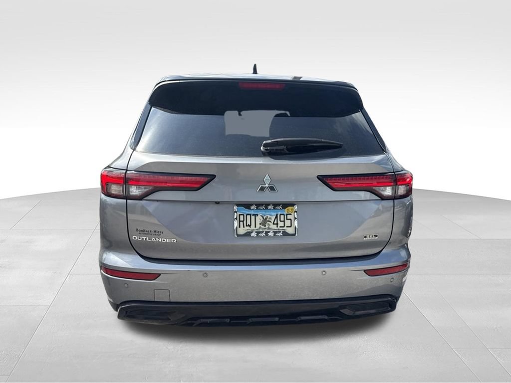 Used 2023 Mitsubishi Outlander SEL FWD image 4