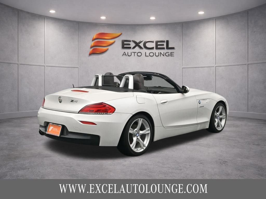 Used 2012 BMW Z4 sDrive28i image 9