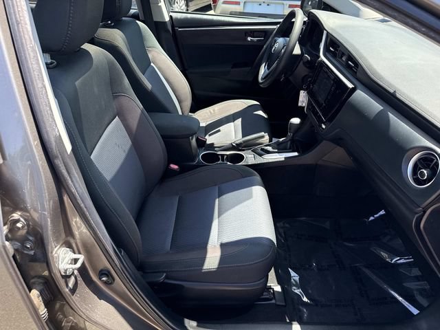 Used 2018 Toyota Corolla LE w/ LE Premium Package w/Moonroof FWD image 9