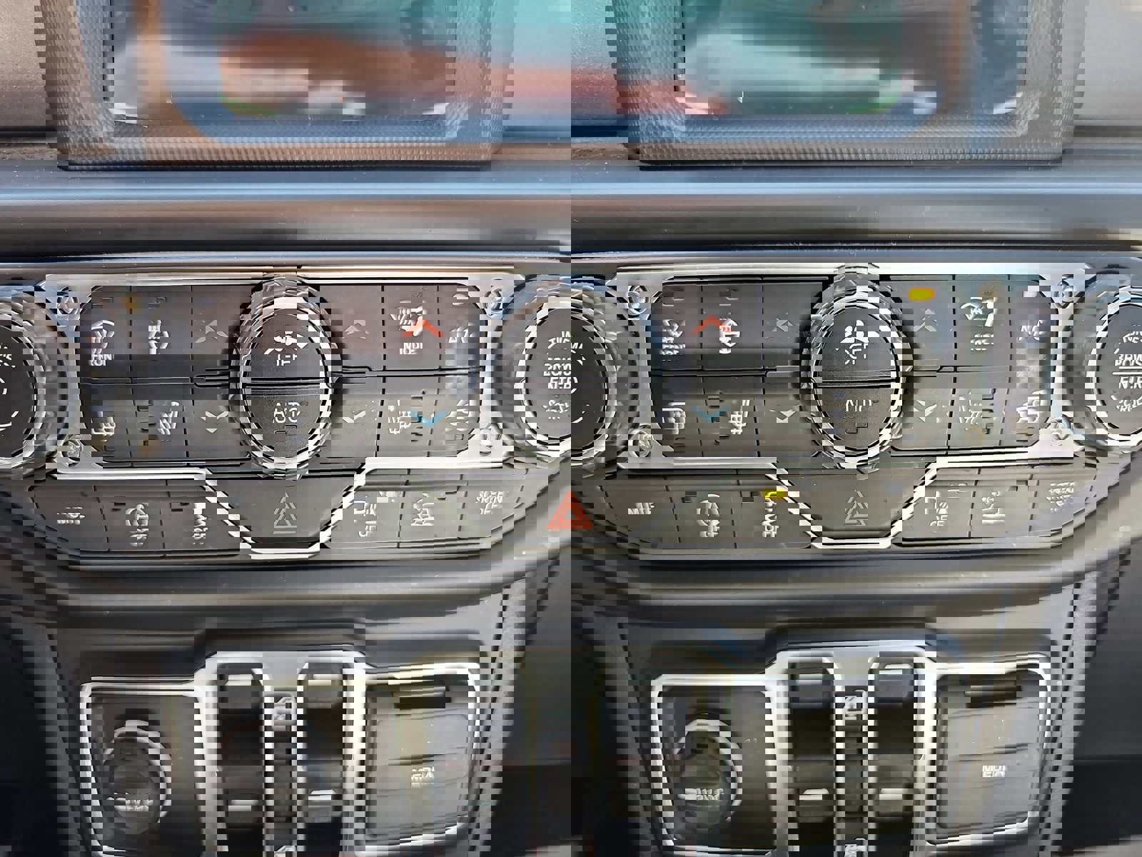 Used 2022 Jeep Gladiator Mojave w/ LED Lighting Group AWD/4WD image 24