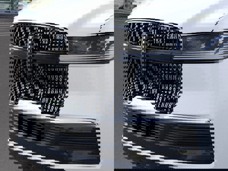 New 2025 Lincoln Navigator Reserve image 16