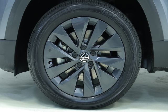 Used 2022 Volkswagen Taos S image 8