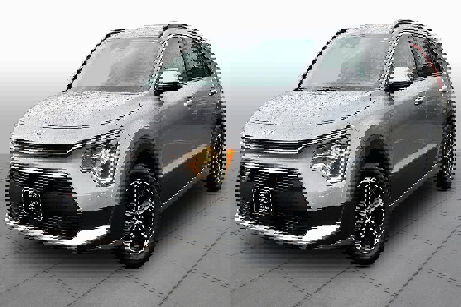 Used 2023 Kia Niro EX image 38