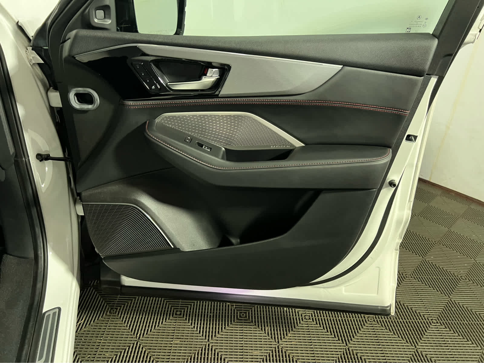 Certified 2024 Acura MDX A-Spec AWD/4WD image 33
