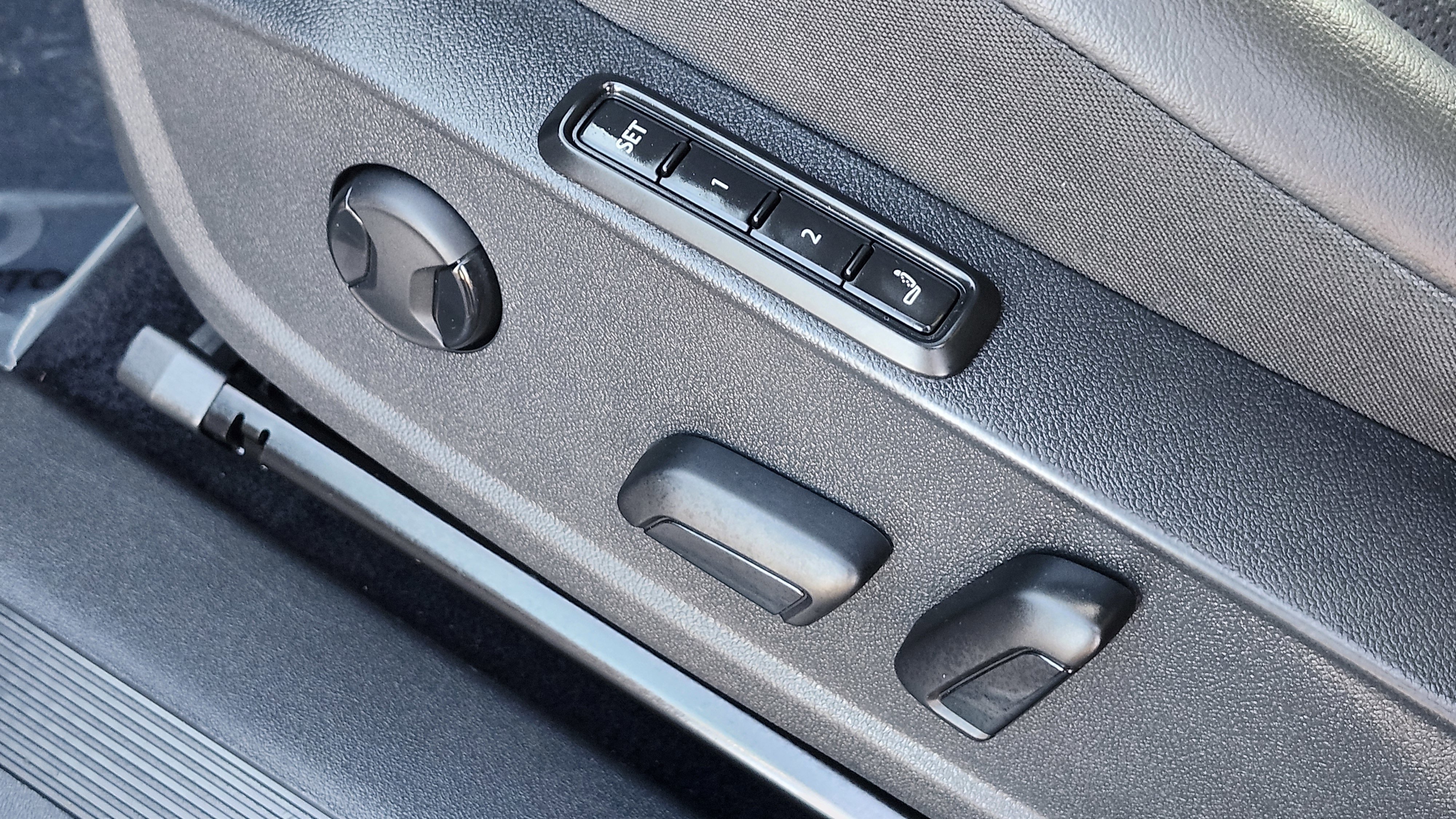 Used 2022 Volkswagen ID.4 Pro S image 22