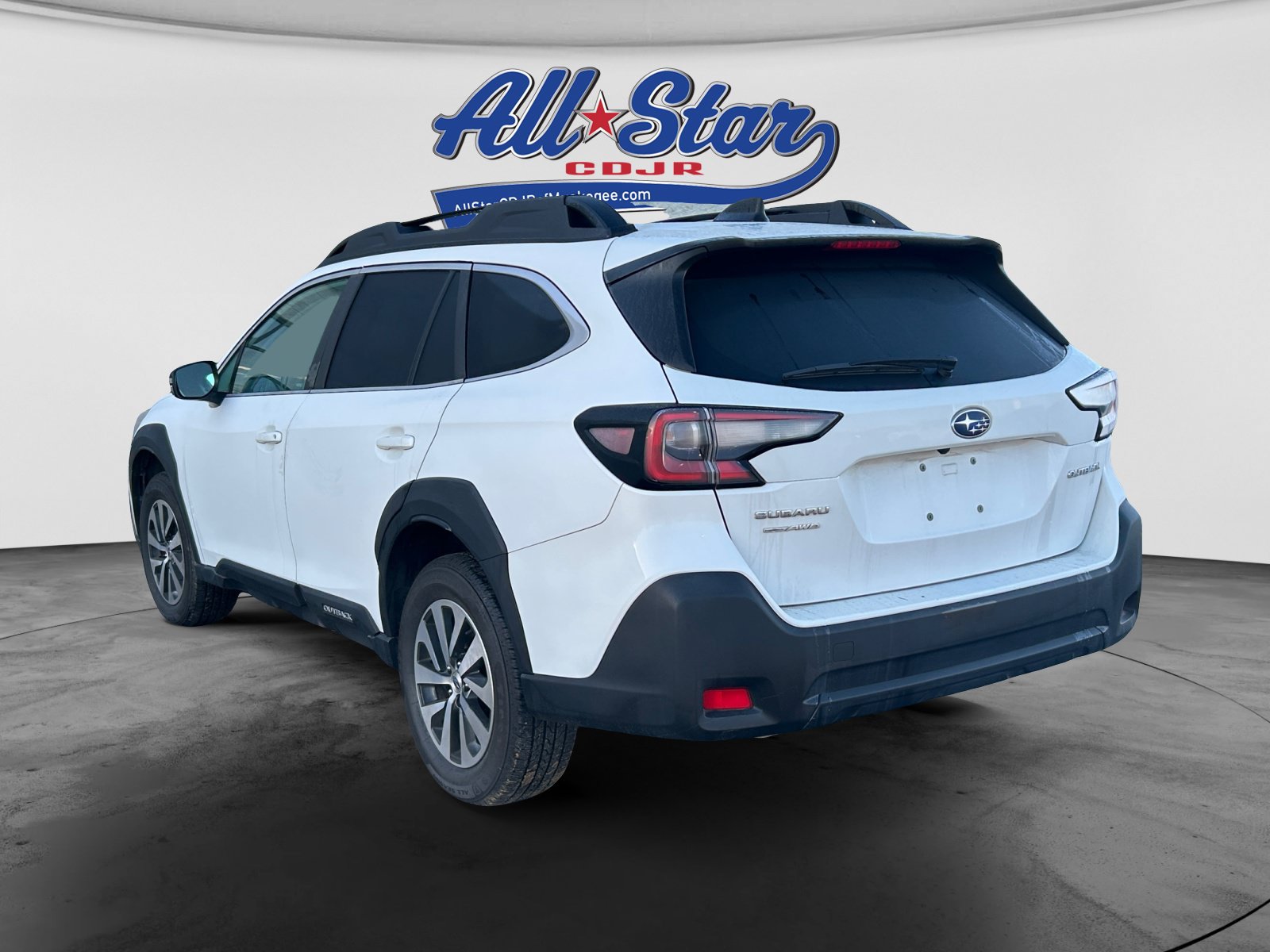 Used 2023 Subaru Outback Premium AWD/4WD image 7