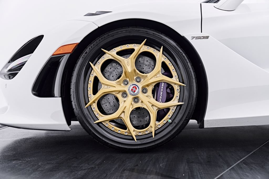 Used 2025 McLaren 750S Spider RWD image 3