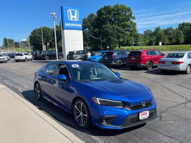 Used 2024 Honda Civic Touring image 5