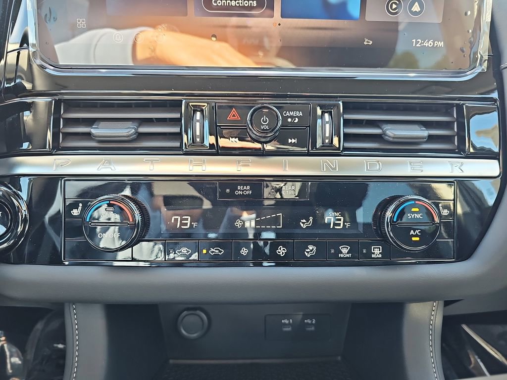 New 2026 Nissan Pathfinder Platinum image 27