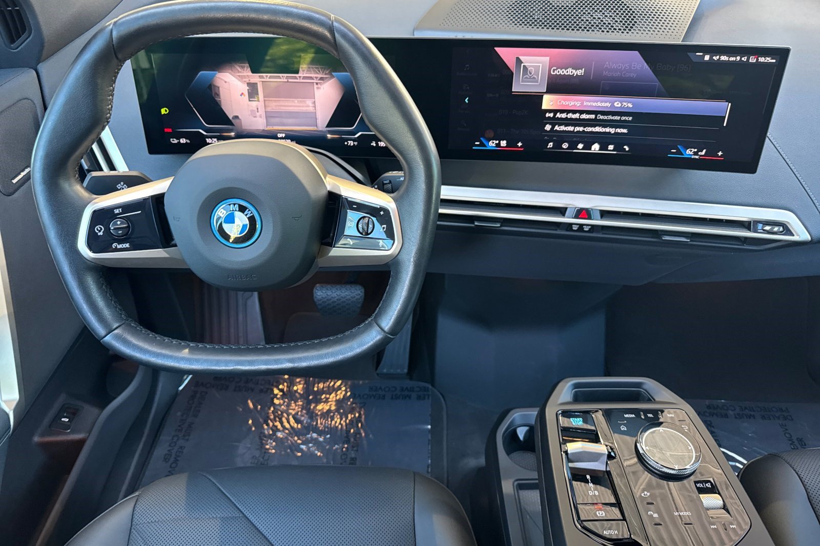Used 2024 BMW iX xDrive50 w/ Sport Package AWD/4WD image 18