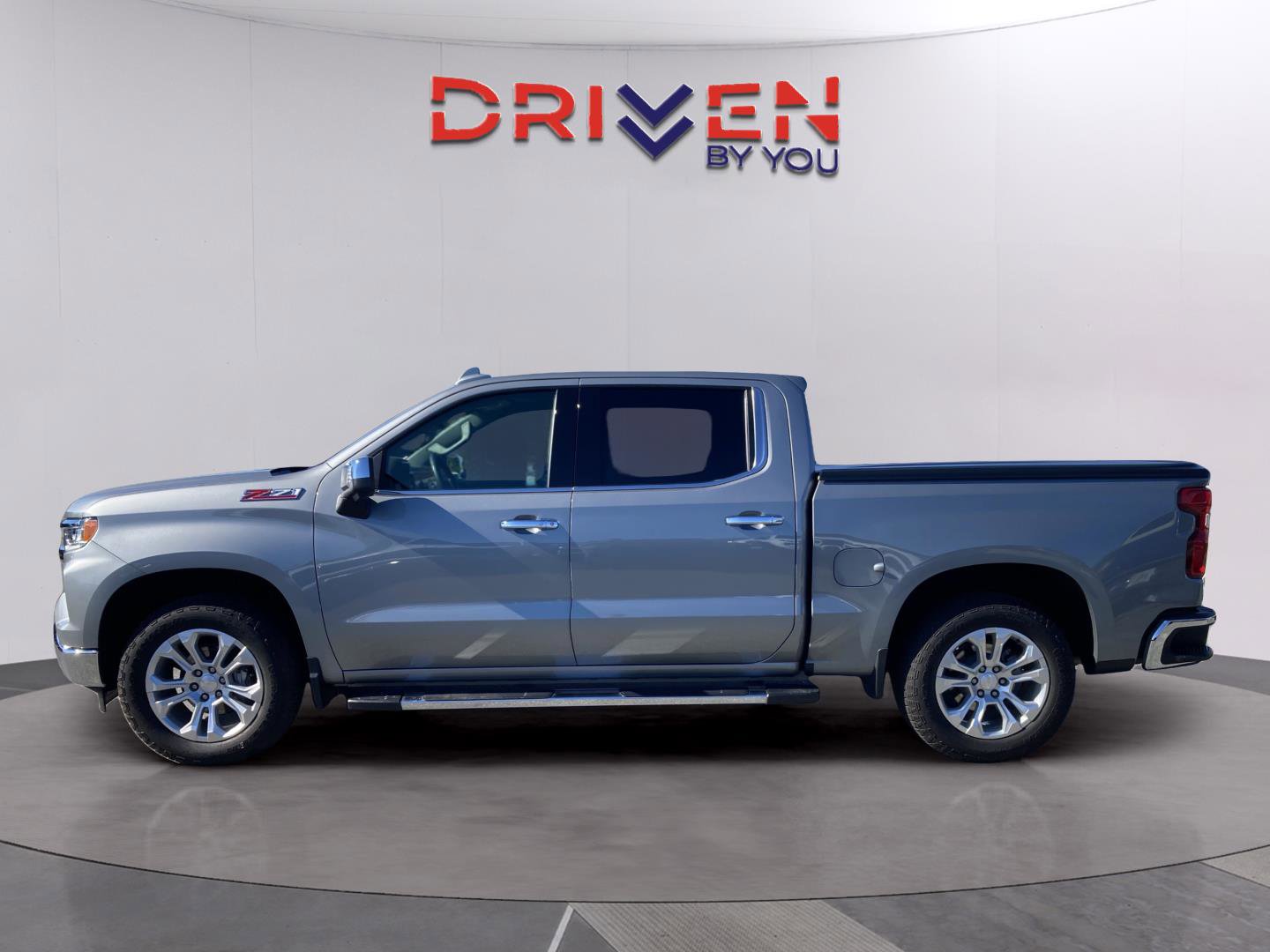 Used 2024 Chevrolet Silverado 1500 LTZ w/ LTZ Convenience Package II image 3